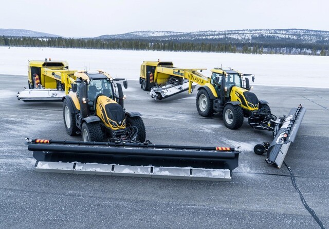Førerløse traktorer sørger for snefri landing