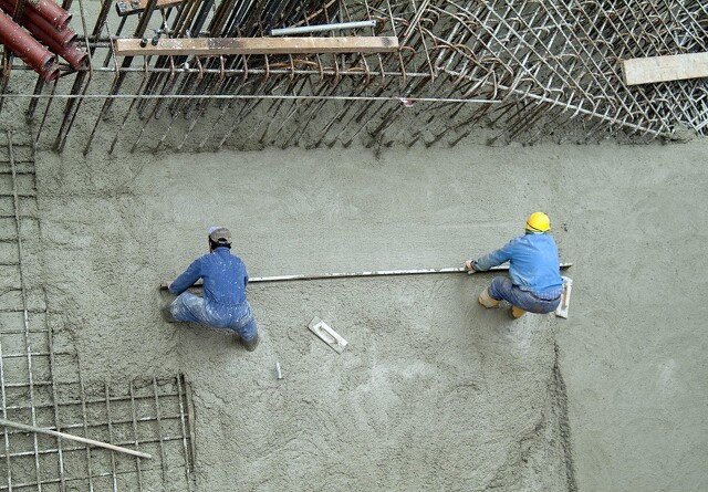 Bygge-arbejdere får sublime lønstigninger i hjemlandet