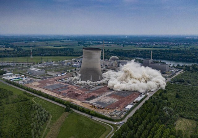 VIDEO: Atomkraftværk sendt i jorden