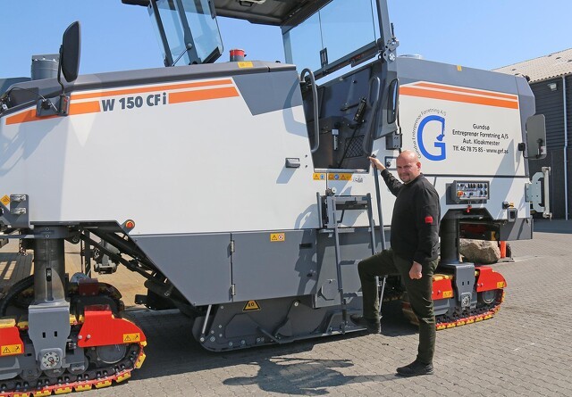 Roskilde-entreprenør køber otte nye asfaltmaskiner