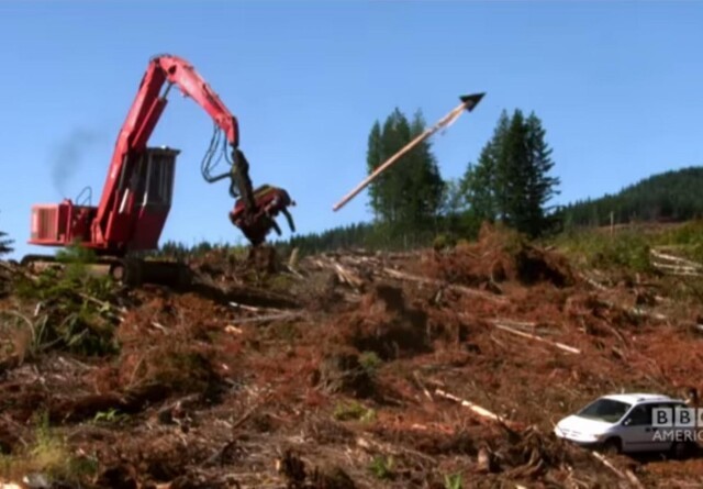 Fredagsvideo: Dart med en skovmaskine
