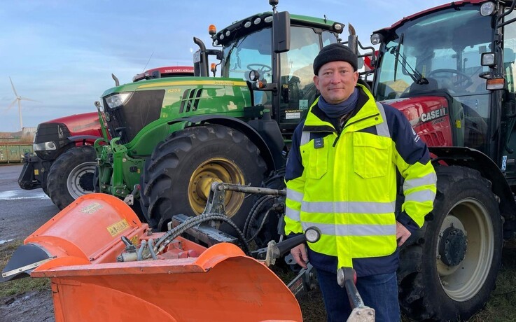 100 traktorer holder København snefri
